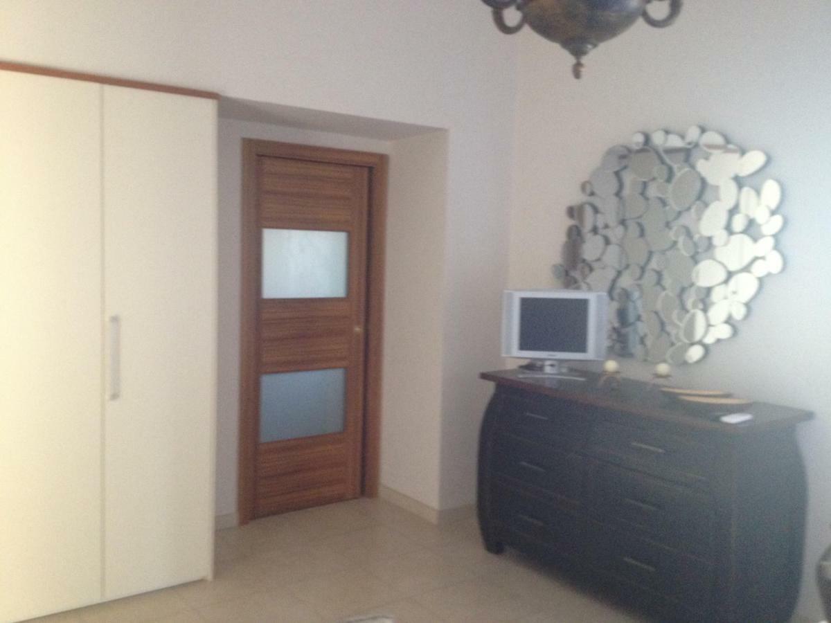 Domus Felix Bed & Breakfast Sorrento Dış mekan fotoğraf